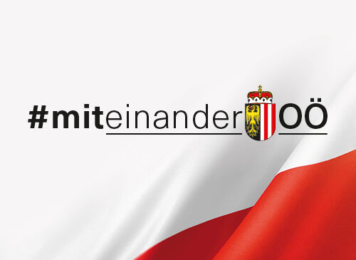 Schriftzug der Kampagne MiteinanderOÖ auf dem Hintergrund der Landesfahne.