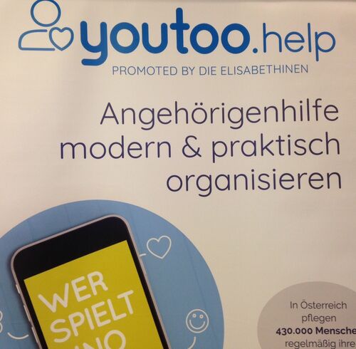 Rollup mit dem Text: youtoo.help – Angehörigenhilfe modern & praktisch organisieren