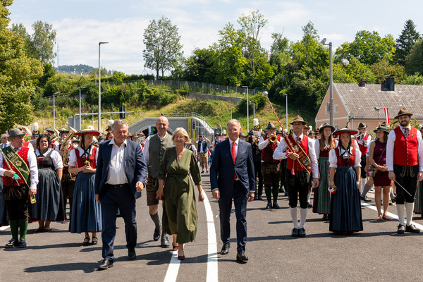 Musikkapellen, LH Stelzer, LR Steinkellner, Tunnelpatin Dr. Steinkellner, LR Dr. Dörfel 