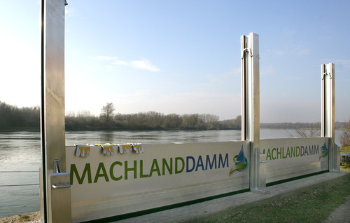 Machlanddamm