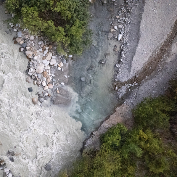 ausgetrocknetes Flussbett