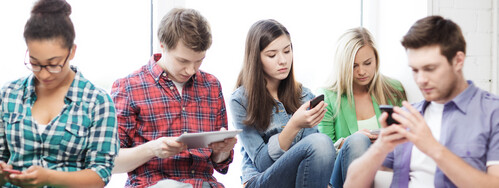 Jugendliche nutzen digitale Medien