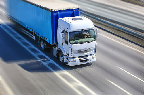 LKW auf Autobahn