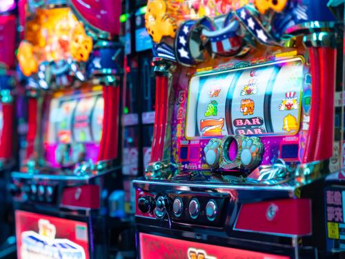 Mehrere Spielautomaten