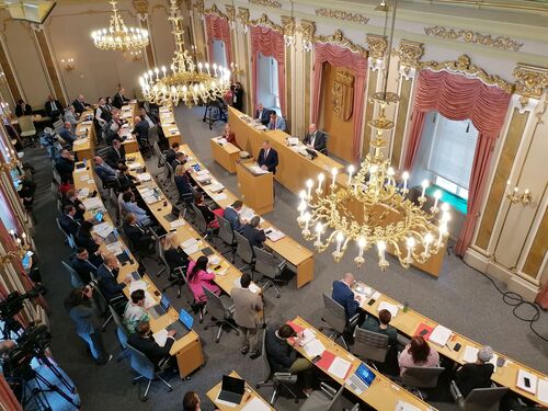Landtagssitzung im Plenarsaal des Linzer Landhauses