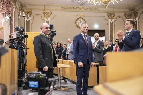 Landeshauptmann Mag. Thomas Stelzer und Landtagspräsident Max Hiegelsberger bei der Angelobung in der Landtagssitzung am 23.10.2021